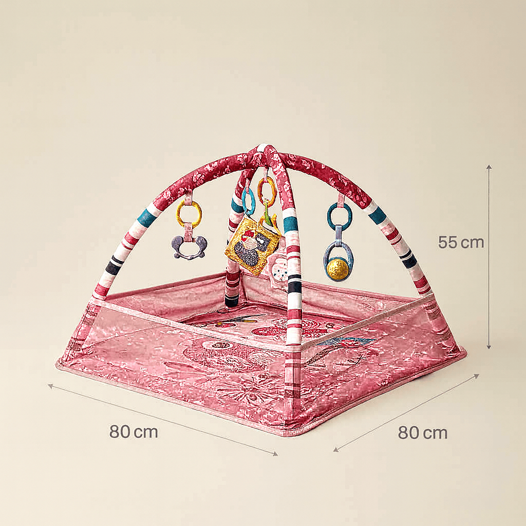 Tapis d’éveil bébé fille avec jouets | POUR NOTRE BÉBÉ